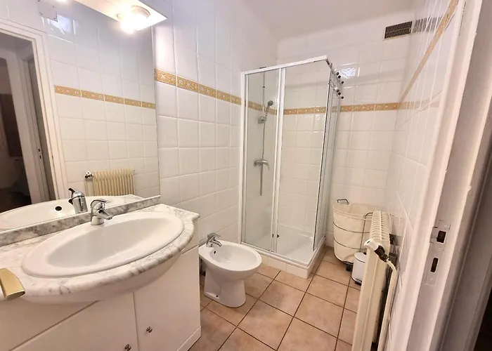 Avec Terrasse, Piscine Chauffee Et Parking A - Fr-1-309-402 *